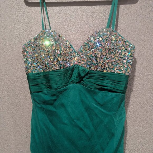Dave & Johnny * Beaded Silk Formal Gown * Size 0 – Emerald Green (NWT) 💚✨ - Picture 1 of 9